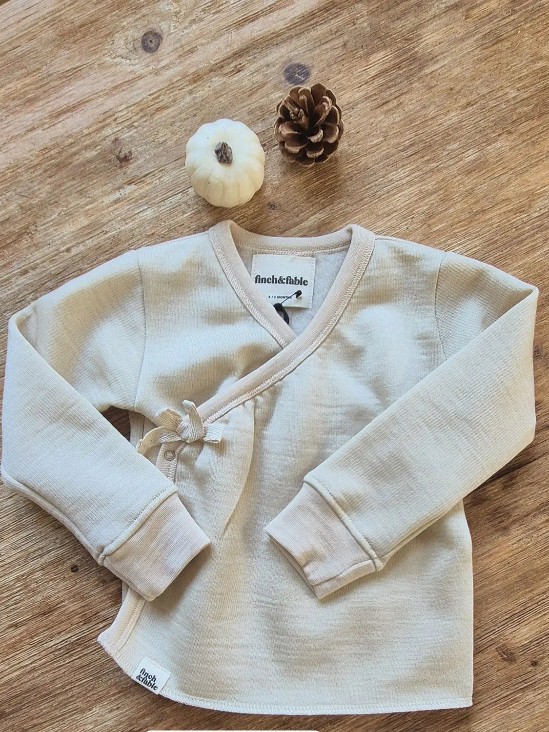 cardigan-finch-fable